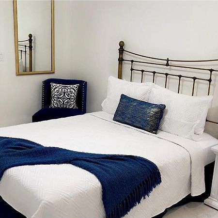 Guest House , 5 Min Away From Las Airport. ลาสเวกัส ภายนอก รูปภาพ